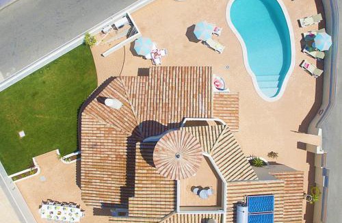 Gale Villa | Villa Moorea - Moradia com piscina aquecível, ginásio e BBQ - Galé, Albufeira