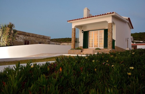 Magoito Villa | Villa over the Atlantic Ocean in Magoito-Sintra