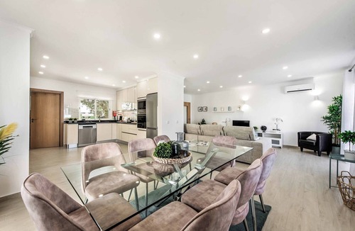 Gale Villa | Villa Simoes - Four Bedroom Villa, Sleeps 8