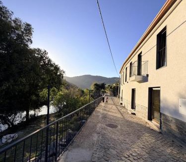 Cotas Bed & Breakfast | Villa Tua