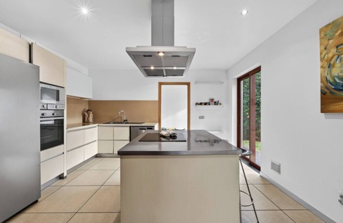 Sao Martinho Villa | Villa Victoria with private heated pool in funchal