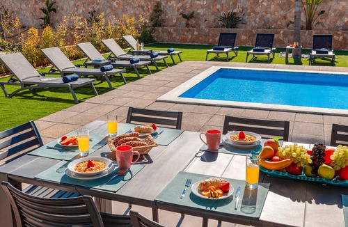 Castelo Villa | Villa w/Heatable Pool and BBQ in Albufeira