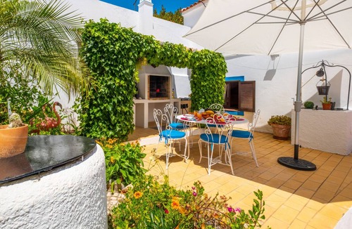 Mato Serrao Villa | Villa w/heatable pool & BBQ in Carvoeiro