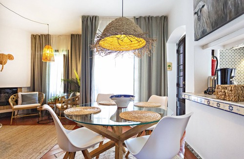 Conceicao e Cabanas de Tavira Ski Chalet | Villa with garden and sea views