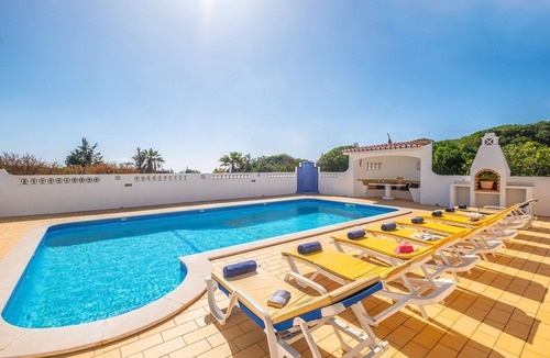 Carvoeiro Villa | Villa with heatable pool & BBQ, Carvoeiro