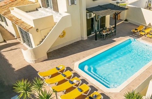 Areias de Sao Joao Villa | Villa with pool and BBQ in Oura