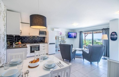 Falfosa House | Villa with 3 bedrooms, wifi and sea view