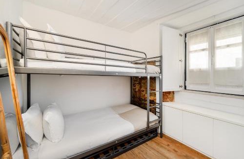 Santa Maria Maior Apartment | WHome Alfama Retreat Steps from Santa Luzia Viewpoint