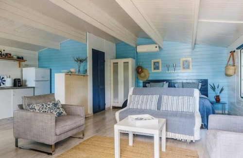Olhao Cabin | Writer's retreat: cottage with outdoor bath and pool