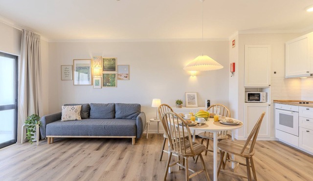 #319 Cozy 1 Bedroom Apartment | Pool & Relaxation