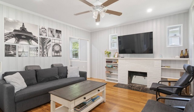 3Bd House Walk to DC Metro in Silver Spring