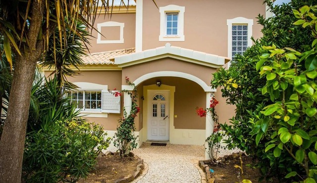 4 Bedroom Villa with Private pool