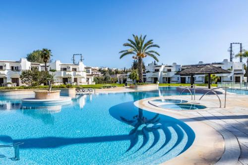 4 Resort pool, AC & gym by Algarve Dream Holidays