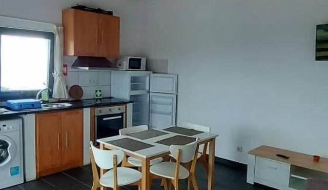 Amazing One Bedroom Apartment with Sea View