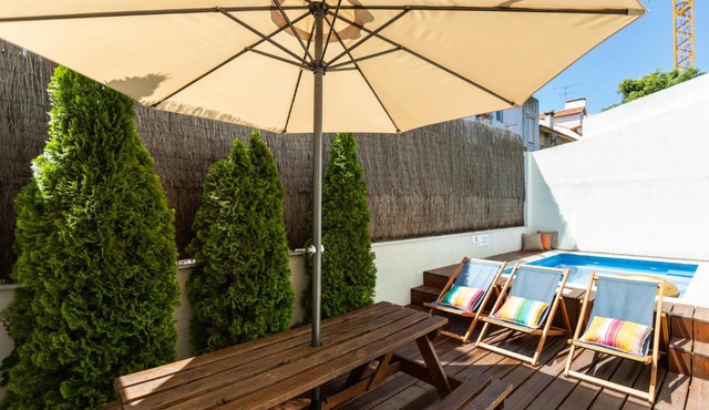 Ambassador Private Pool Suites