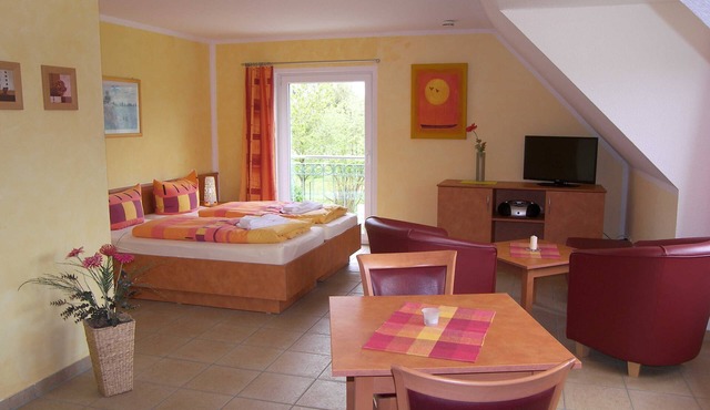 Apartment 7 - Mobilcamp Heringsdorf GmbH Haus Triftende in Heringsdorf