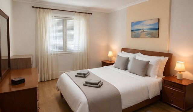 Apartment 'Ajuda Mar Holidays with Parking' with Balcony and Wi-Fi
