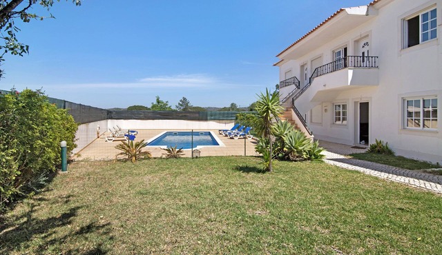 Apartment "Algarve B" with Mountain View, Shared Pool & Wi-Fi