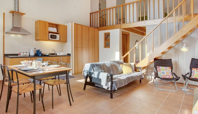 Apartment "Calheta Lofts I" with Mountain View, Private Balcony & Wi-Fi
