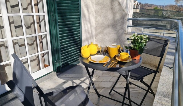 Apartment 'Garça-Real 1' with Balcony