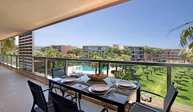 'Apartment Herdade dos Salgados' close to the Beach with Shared Pool & Wi-Fi