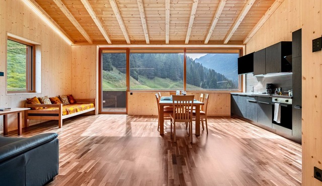 Apartment 'Rumwaldhof Enzian' with Mountain View, Shared Terrace and Wi-Fi in Sulden