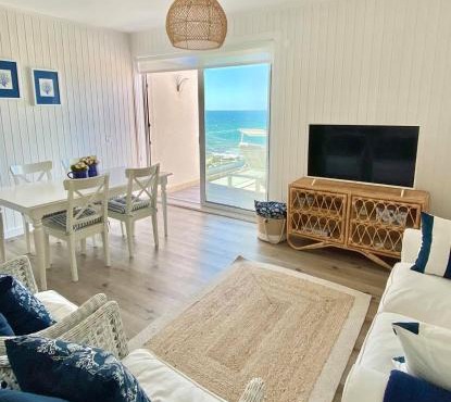 BBA Moledo - Beachfront Apartment