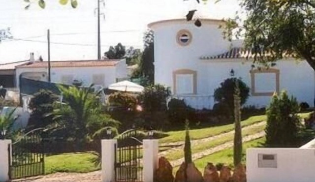 Beautiful villa with private pool in a peaceful location