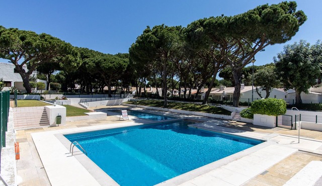 Casa da Aldeia | 4 Bedrooms | Next to Pine Cliffs | Olhos de Água