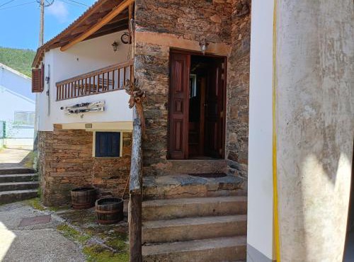 Casa do Baloiço em Porto de Vacas Aldeias de Xisto