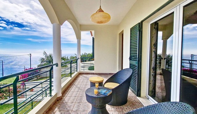 Casa Eleanor by LovelyStay