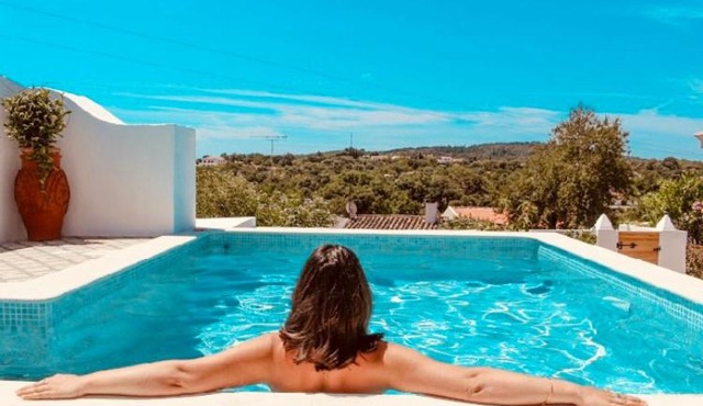Casa na Colina : The Cottage and The Long House
