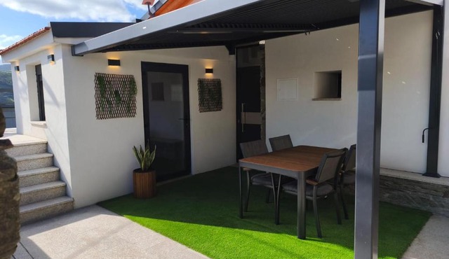 Castas D'ouro Guest House II