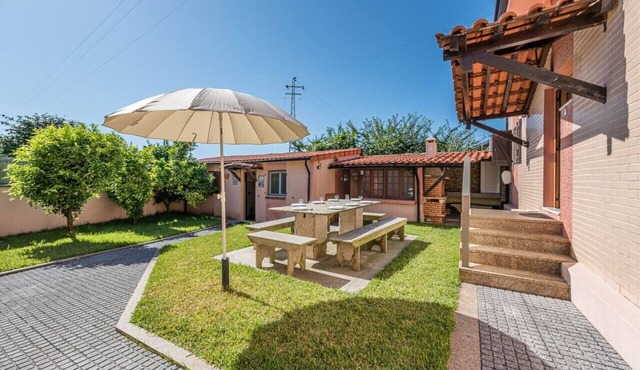 Charming and Calm House - 5 minutes from the Beach by Lisbeyond