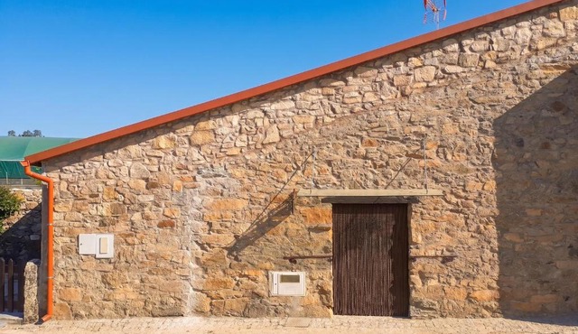 Charming house in Parada with mountain view and fenced garden