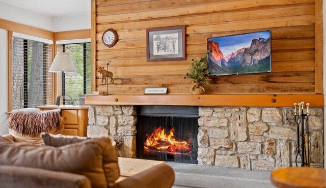 Charming Mtn. Studio: Min Lake/Pool/HotTub/Sauna in Placer County