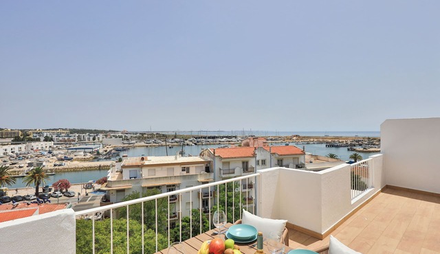City Centre Ocean View Apartment