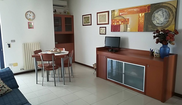 COMFORTABLE AND DELIGHTFUL THREE-ROOM APARTMENT ONE STEP FROM THE CASTLE OF OTRANTO in Otranto
