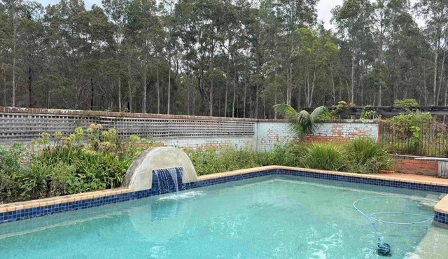 Comfortable Queen + Single Farm Stay in Worrigee