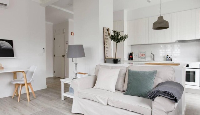 Cozy apartment with terrace - 20 min to Lisbon