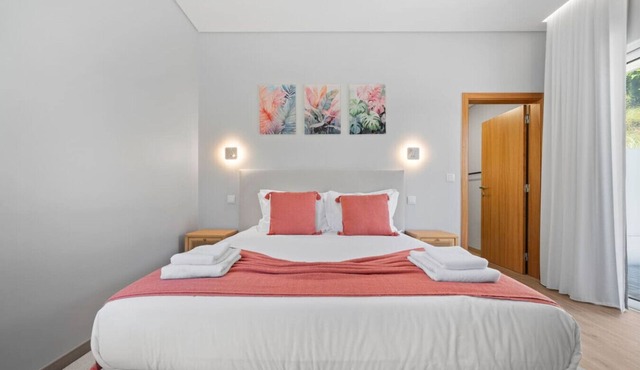 Deluxe Double Room with Extra Bed R7