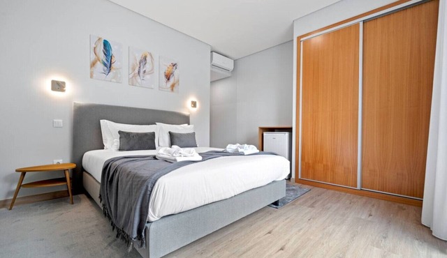 Deluxe Double Room with Balcony Q2
