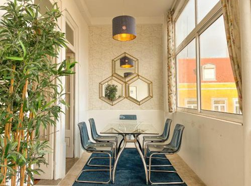 Downtown 7 Bedroom Apartment - Liberdade