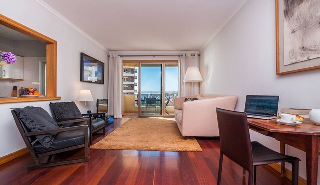 Falesia Apartment by LovelyStay