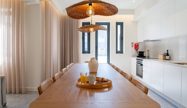 Feel Porto Tawny Townhouse