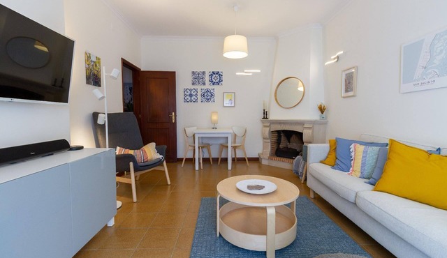 Flat w balcony, lagoon view, Sao Jacinto, Aveiro