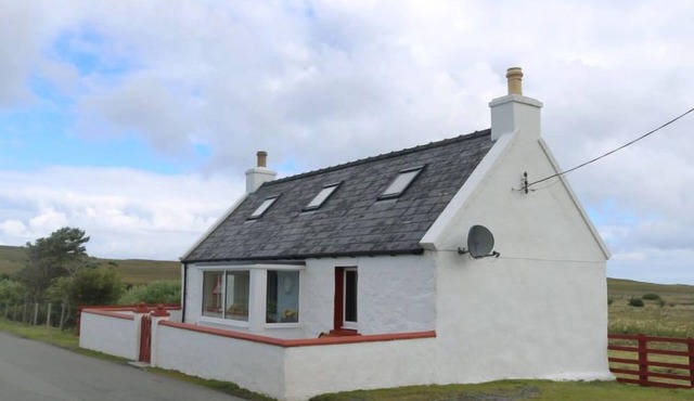 Flo Anndra by Interhome in North Skye