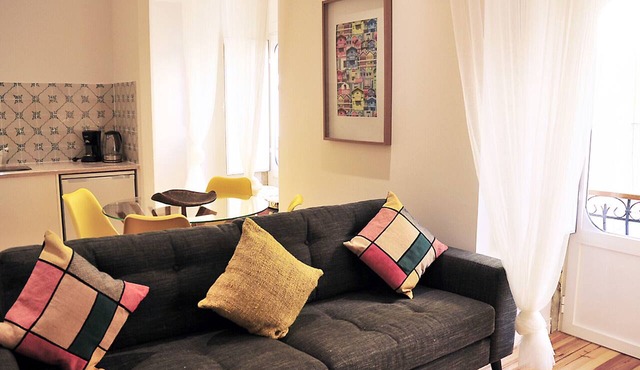 Fully equipped air-conditioned apartment in central Setúbal