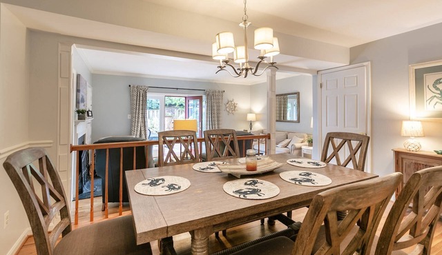 Gather, Relax & Explore — Townhome 1 Block from State Capitol Building with Backyard & Parking in Annapolis