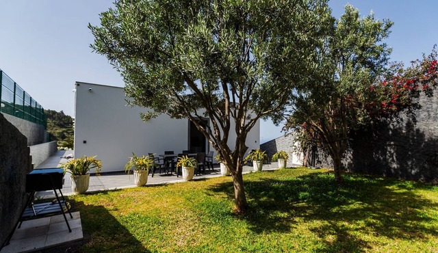 GuestReady - Ocean view Villa with modern comfort